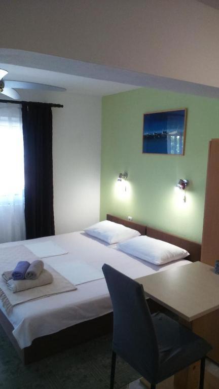 Apartments Ninske Vodice Quarto foto